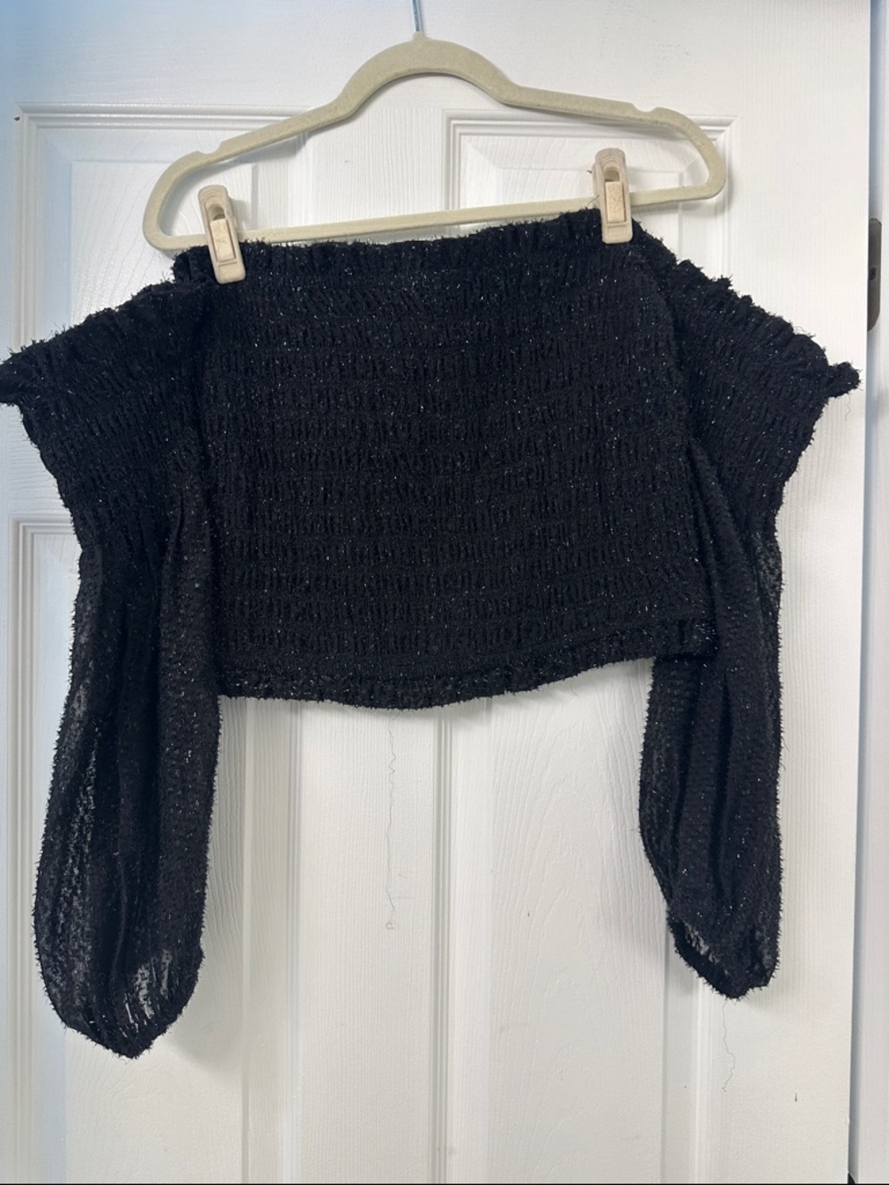 Mango Black Off-Shoulder Cropped